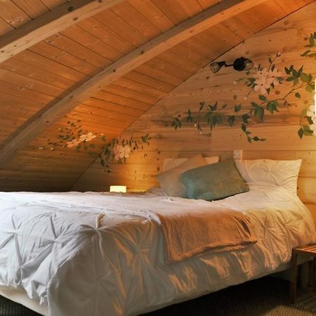 Au-Dela Des Nuages, Maison D'Hotes Insolite & Spa Aubessagne Dış mekan fotoğraf