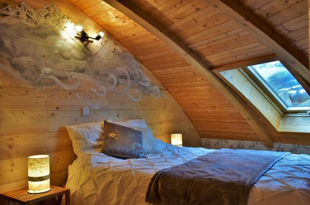 Au-Dela Des Nuages, Maison D'Hotes Insolite & Spa Aubessagne Dış mekan fotoğraf