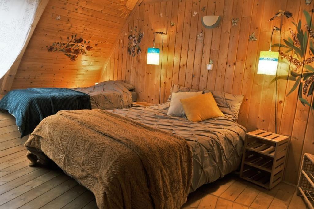 Au-Dela Des Nuages, Maison D'Hotes Insolite & Spa Aubessagne Dış mekan fotoğraf